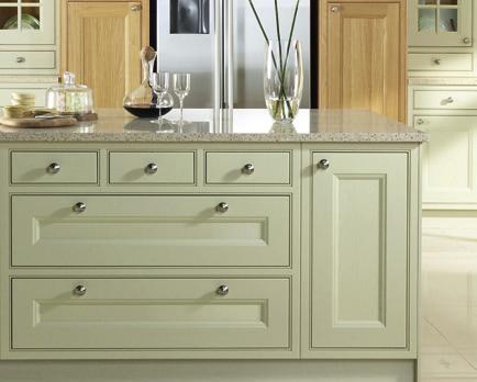 THE PAINTED FINISH ACCENTUATES TETBURY S delicate beading, ADDING TO