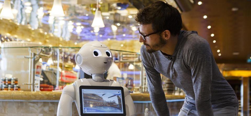 Humanoid robots Pepper are working on cruise ships of Costa Group > Assistance & advice > Answer questions about the ship