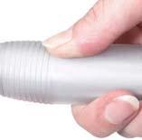 The silicone handle combines comfort and a perfect grip while brushing.