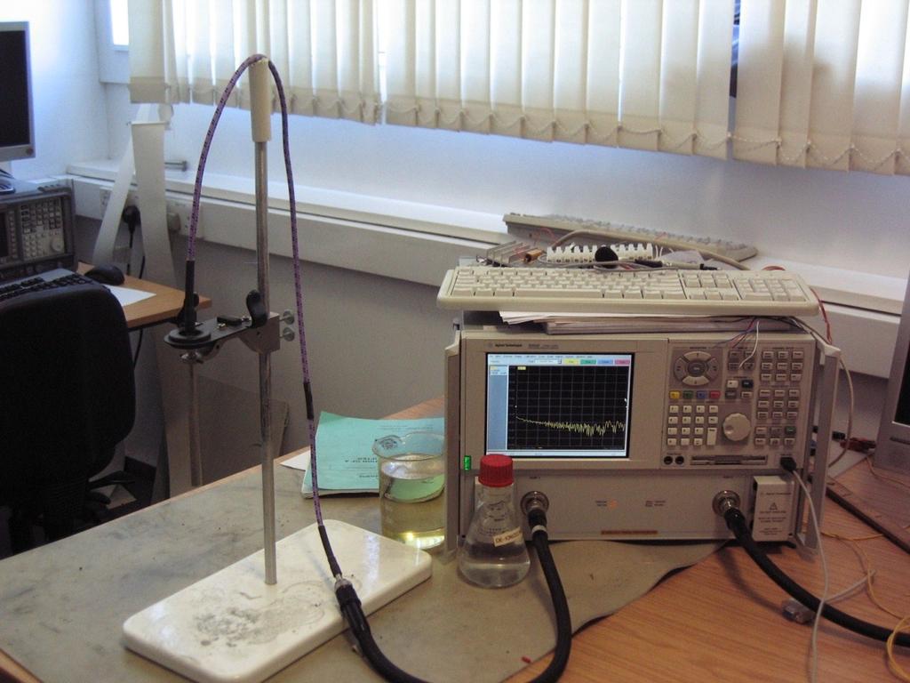 PNA Antenna Stand Figure 4-7 S-Parameter measurement system setup Since the research involves identifying the antenna characteristics of the Monopole, the system setup will be considered as a 1 port