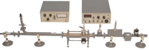 MICROWAVE TEST BENCHES & KITS KLYSTRON SOURCE TEST BENCH KIT (Available at S/C/X band) KIT CONSISTS OF FOLLOWING COMPONENTS 1 Klystron Tube 1Nos. 2 Klystron Mount 1Nos. 3 Isolator 1Nos.