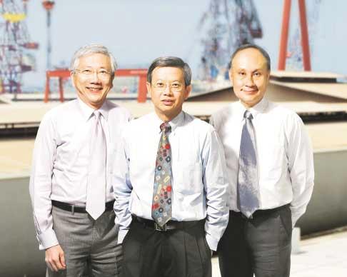 BOARD OF DIRECTORS (From left) Stephen Pan Yue Kuo, Prof Neo Boon Siong, Dr Tan Kim Siew Dr Tan Kim Siew (From 15 March 1999 to 22 March 2005) Permanent Secretary (Defence Development),