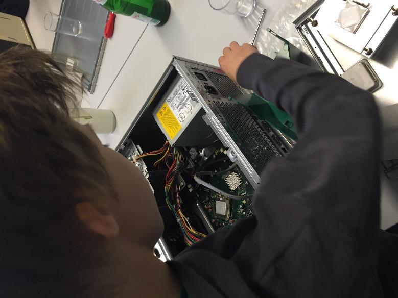 ii 1.0 Grades 3&4 ages 9&10 + PC repair Students will be introduced to hardware engineering using a more hands on approach: Deconstruction and reconstruction of a PC.