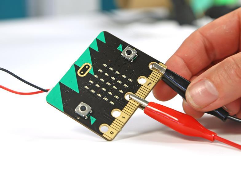 ii 1.0 Grades 3&4 ages 9&10 + Microbit The Micro:bit is a great way to teach the basics of programming and computer science.