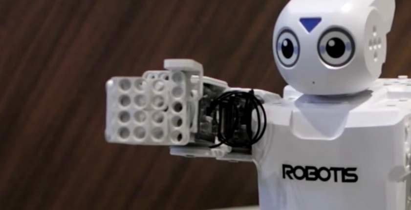 Introduce and engage students in STEM subjects with robotics kits uniquely