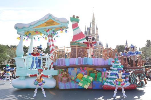 Lilo, Stitch, Angel, Belle, Beast, Anna, Elsa, Olaf This fun Christmas parade is themed to seven stories of the Disney