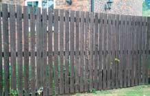 PALISADE fencing Ask about our Posts now with 15 Year Guarantee STRENGTHS Traditional design that is attractive at lower heights Robust, long lasting fence WEAKNESSES Time needed to construct