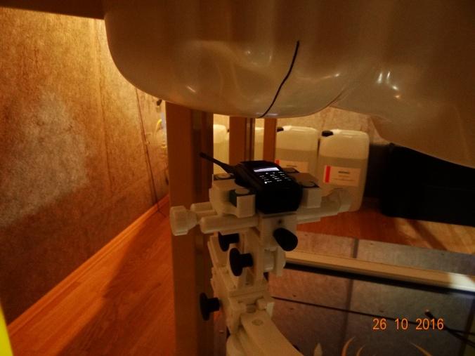 An Efield probe with an omnidirectional response (triple dipole) model EP96 from SATIMO was used for scanning the liquid (a) by immersion. The robot arm moved the probe in desired positions.