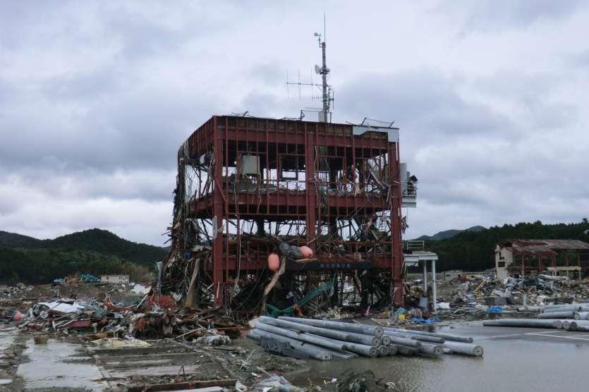 Photo: Yuichi Ono 30 Disaster at Disaster