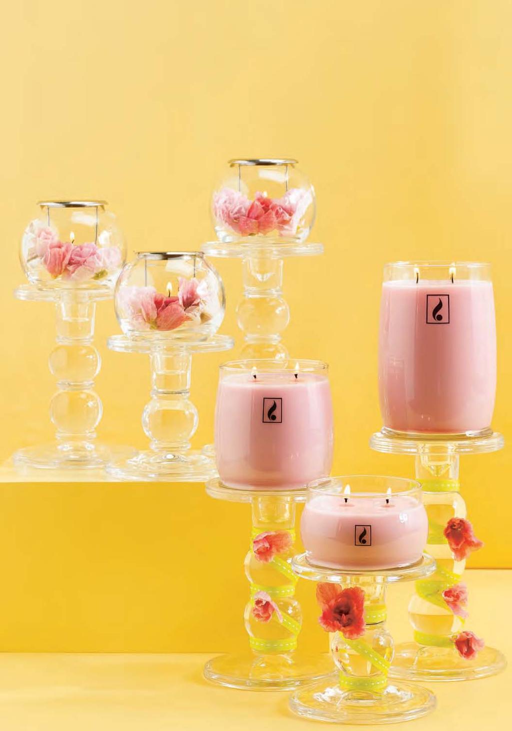 the most Design for your Design in more ways than one. VERSATILE holders adapt to your décor. CHANGE them EVERY SEASON. SUSPENDED TEALIGHT GLASS Mouth-blown glass.
