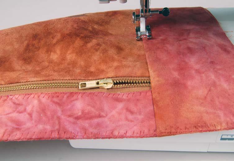 scientist s satchel sewing tutorial I also took the opportunity to topstitch the seam above the zipper and to the right of the