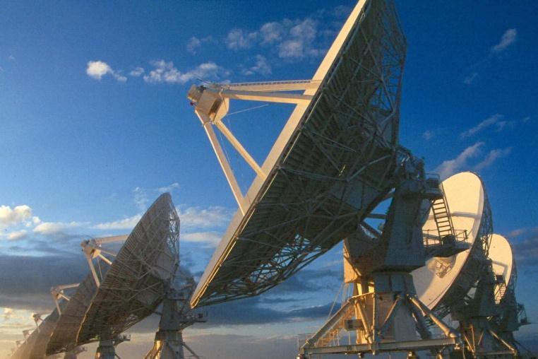 Protection of radio astronomy service (608-614 MHz) Studies revealed very large separation distances between WSDs and RAS observatories Autonomous WSDs (with sensing only): TV channels 37 to 39