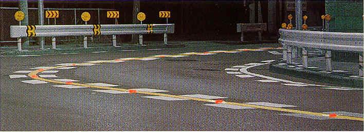 QZSS synchronized Road marker and applications Road marker QZS Time is Fixed by Only One QZS Road stud with solar battery (existing)