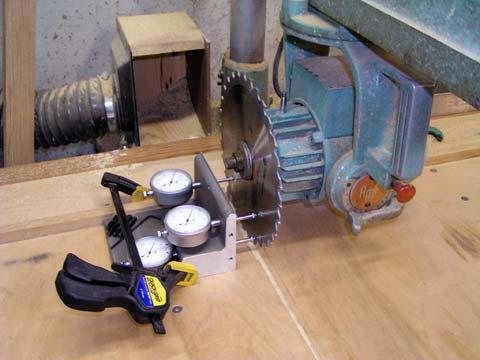Using the SQ2 with the Radial Saw Setting Up the SQ2 for the Radial Saw The dial indicators in positions 1 & 4 are used when setting up a radial saw.