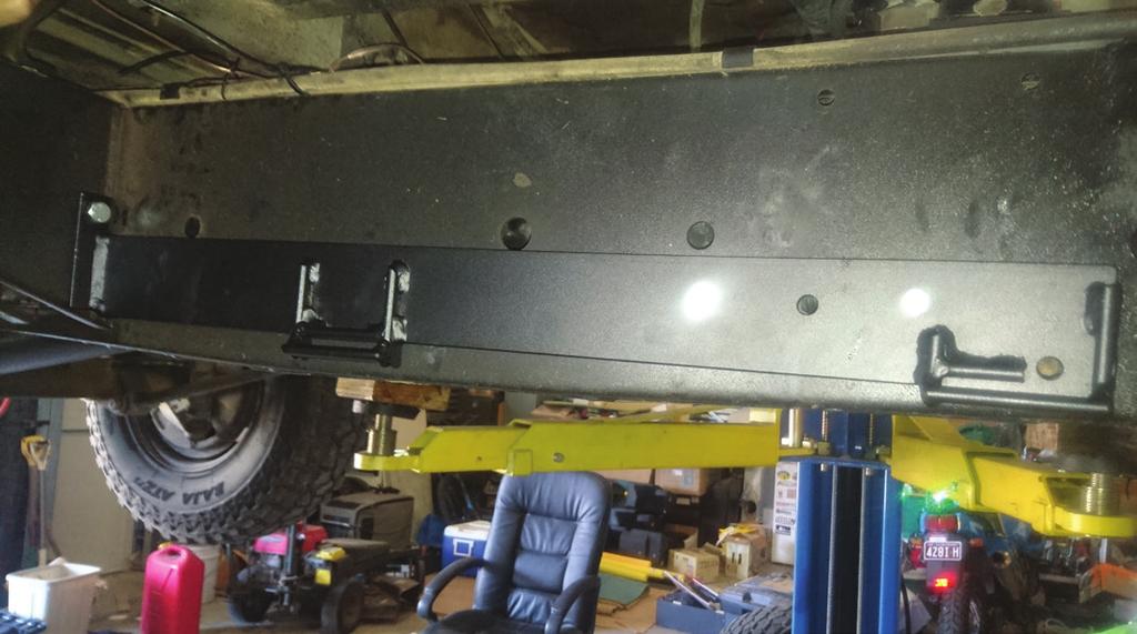 STEP 1 - RIGHT HAND SILL TANK 110/130 The brackets are designed to fit to pre existing holes in the chassis, however given the high precision and meticulous build quality that Land Rover Defender is