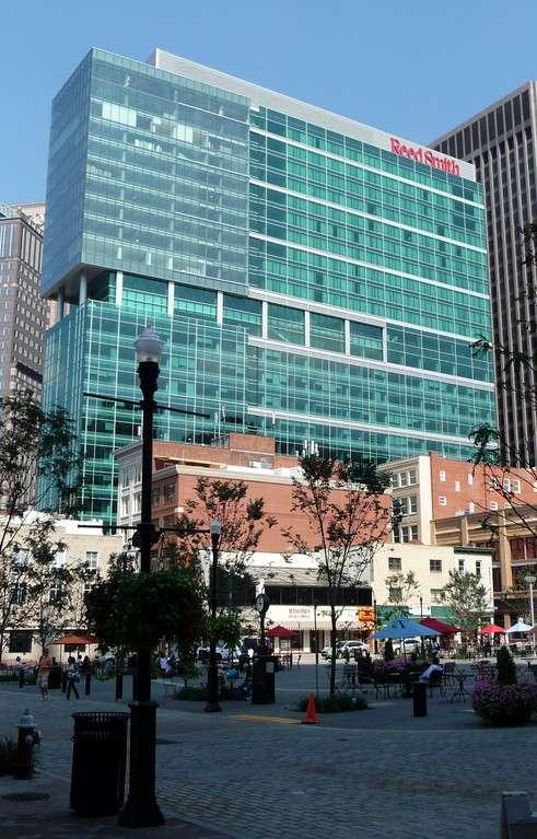 3 PNC Plaza 780,000 sf mixed-use building - 30 stories - 33 residential condos - 150 room hotel - 360,9000 sf of office space -