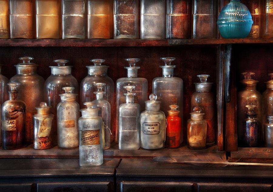 SCIENTIFIC TESTS Artists were among the first chemists because they had to create their own pigments out of natural
