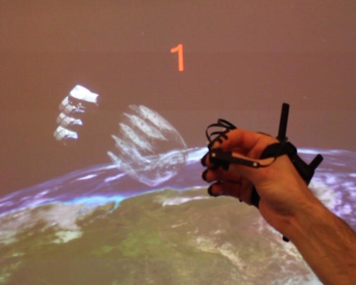 Fingertracking - Position and Orientation of Back of the Hand and all five Finger Tips - Mapping Real Hand Virtual