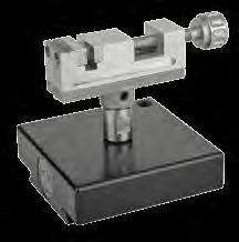 Clamping elements mm precision vice Miniature vice with Vblock jaw. Includes SWA 39, or M 4 connection. Version in brass but also available in stainless steel.