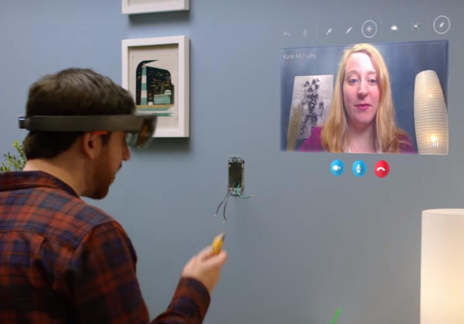 Microsoft Hololens Headset driven Augmented Reality The future of computing as far as Microsoft believes.