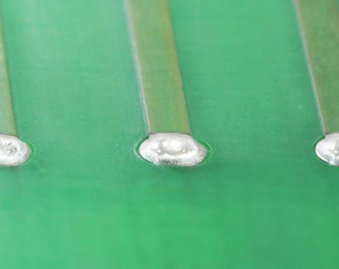 60 mm The requirements of IPC-A-610 E ideally realise the requirement of a pin length of 1.50 mm and a PCB thickness of 1.60 mm: The vertical solder fillet (fill level) at 1.