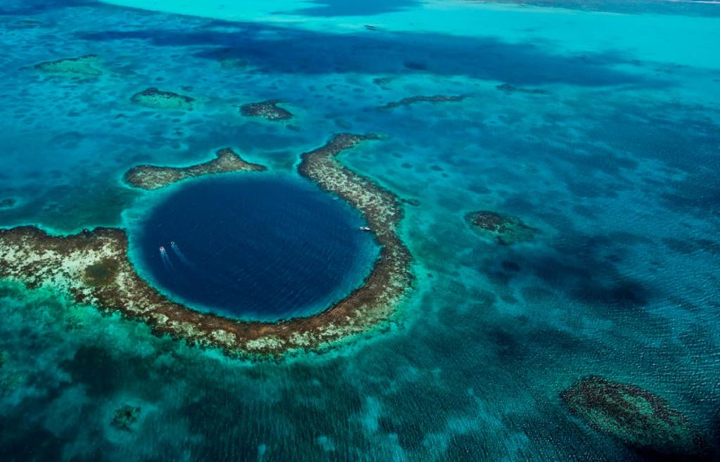 THE BLUE HOLE Geological wonder UNESCO World Heritage Site Belize Natural Monument