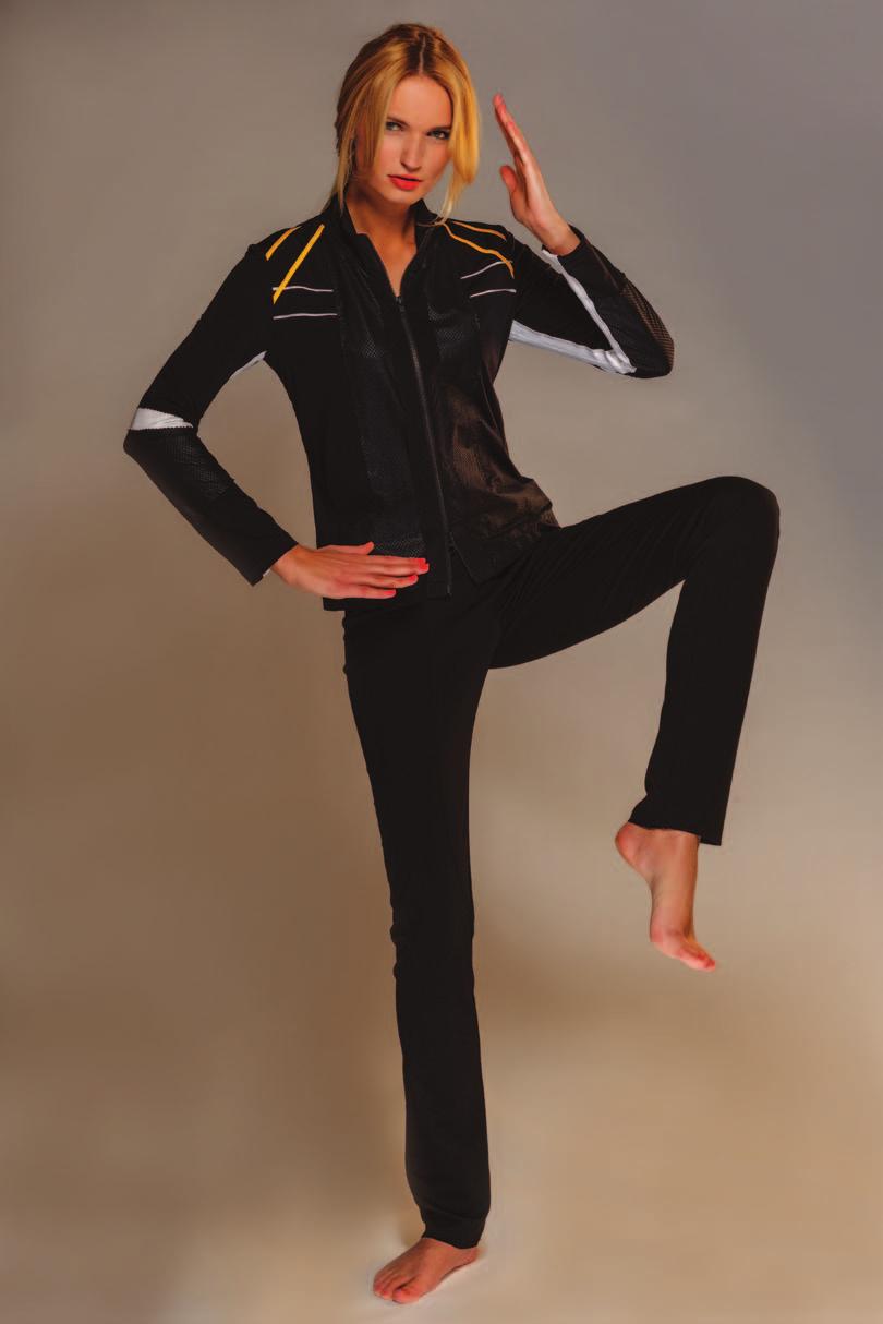 Jacket 922 Black cotton taffeta combined with white and yellow edges. Zipped jacket with a stand-up collar. It is a sports outfit, ideal to go on holiday.