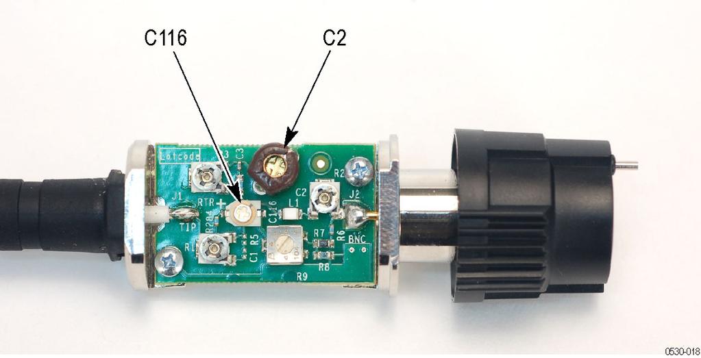 P5100A Adjustments Low-Frequency Compensation (LF) Adjustment 1. Connect the probe to the Probe Compensation output of the oscilloscope and check the LF comp of the probe.