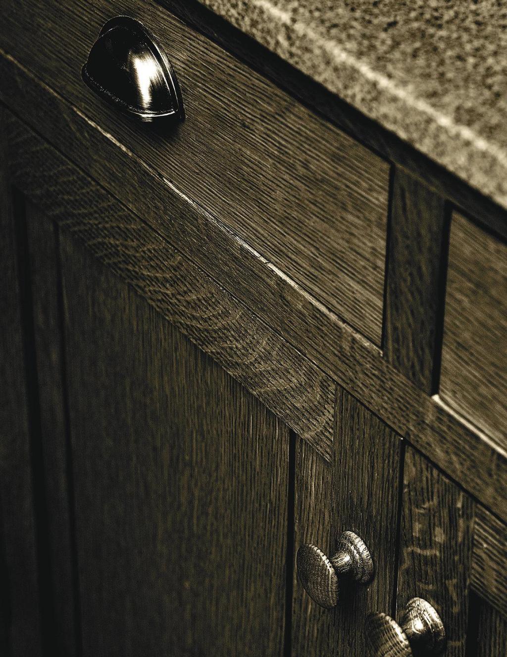 CHOOSE YOUR: UNIVERSAL DRAWER FRONTS There are five basic types of drawer front designs. Most doors in this catalog are shown with a matching drawer front.