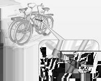 Rotiţi întotdeauna pedalele în poziţie adecvată înainte de a aşeza bicicleta. 5. Fixaţi bicicletele cu consolele de montare şi opritoarele de curea aşa cum se descrie pentru prima bicicletă.