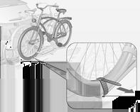 Depozitarea 67 Fără adaptor ataşat: 6. Suplimentar, asiguraţi ambele roţi ale celei de-a treia biciclete în locaşele roţilor cu ajutorul chingilor elastice.