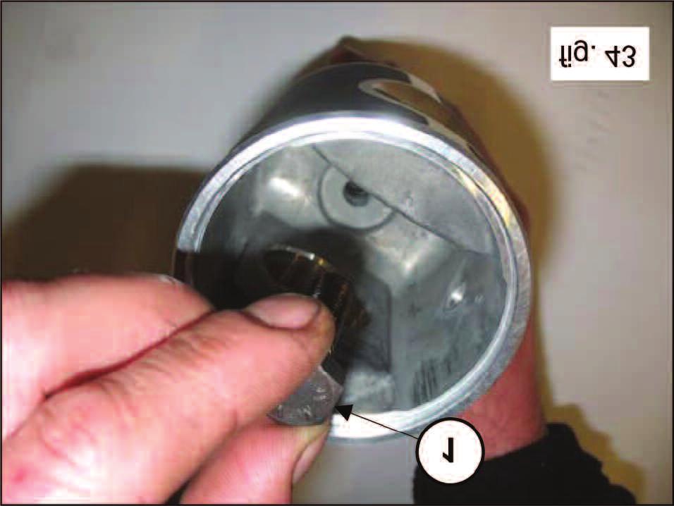 Lock in the rod in correspondence with the two planes with a 36mm fork spanner (1, fig. 44) and proceed with calibration with a torque wrench (1, fig.