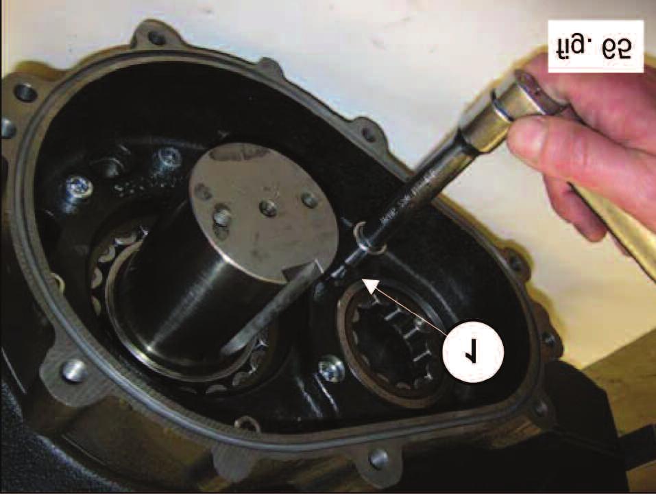 Tighten the 8 M10 x 40 screws (1, fig. 56). Calibrate the screws with a torque wrench as indicated in paragraph 3 Screw Tightening Calibration.