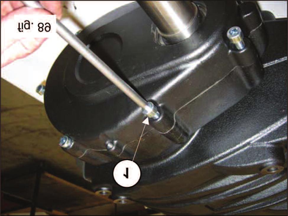 Insert the seal ring inside the reduction gear cover with the use of special tool #F27605200 (1, fig. 90).