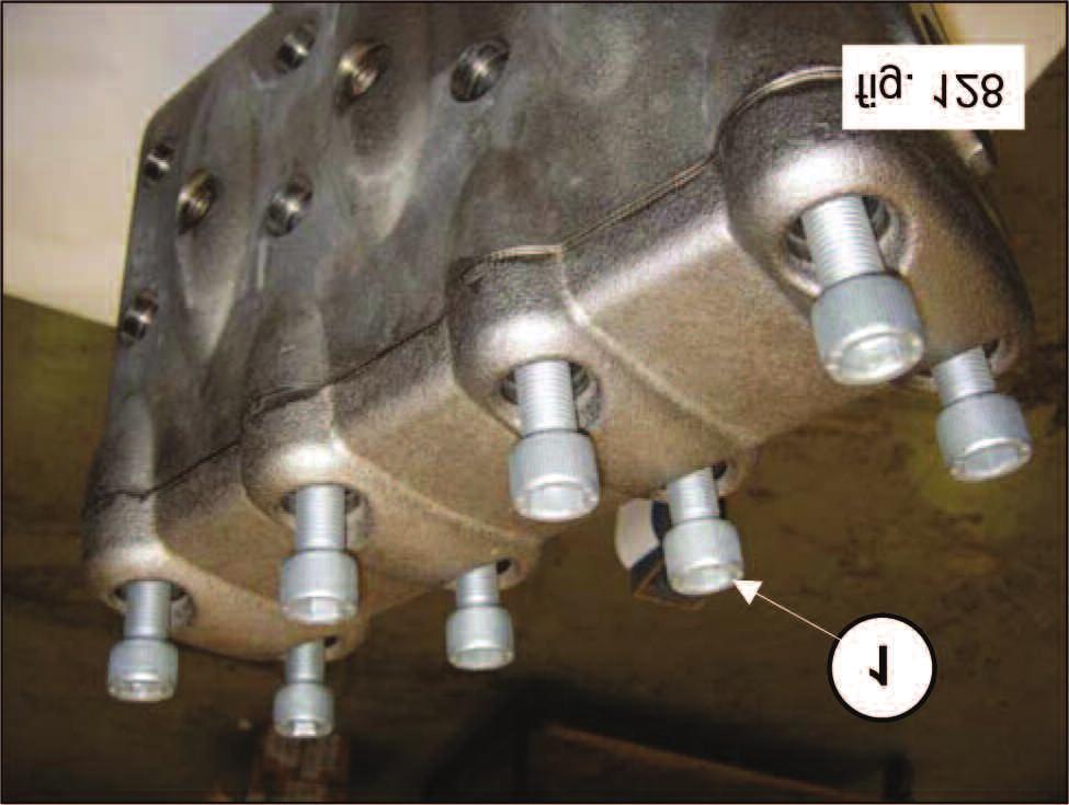 127) and screw in the 8 M16 x 55 screws (1, fig. 128). Apply 6 front O-rings on the pump casing (1, fig.