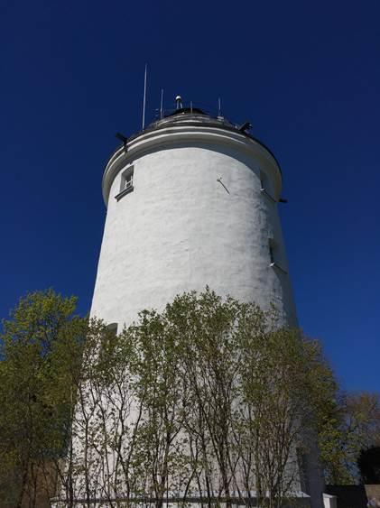2. EESTI RTK GNSS VÕRGUD 2.1. Maa-ameti GNSS püsijaamade võrk 1994. a juunis toimus Helsingis geodeesia-alane nõupidamine, kus otsustati rajada Tallinna lähedale esimene Eesti riiklik GNSS püsijaam.
