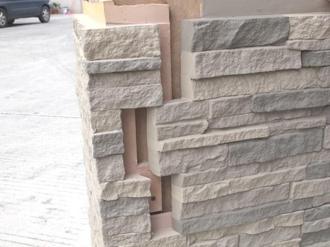 STACKED STONE OUTSIDE CORNER Step 1 Metal Starter Strip - Determine at what height above grade level you want the panel to sit on. Measure up 2 ¾" from this point and strike a level line.