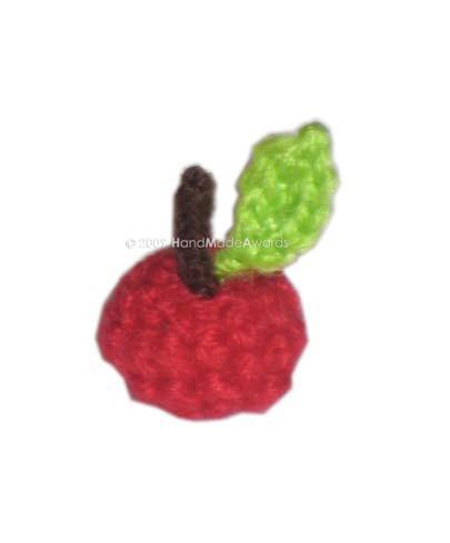 THE RED APPLE Crochet with red wool and slip stitch. -crochet 3 chain stitches to work in round.