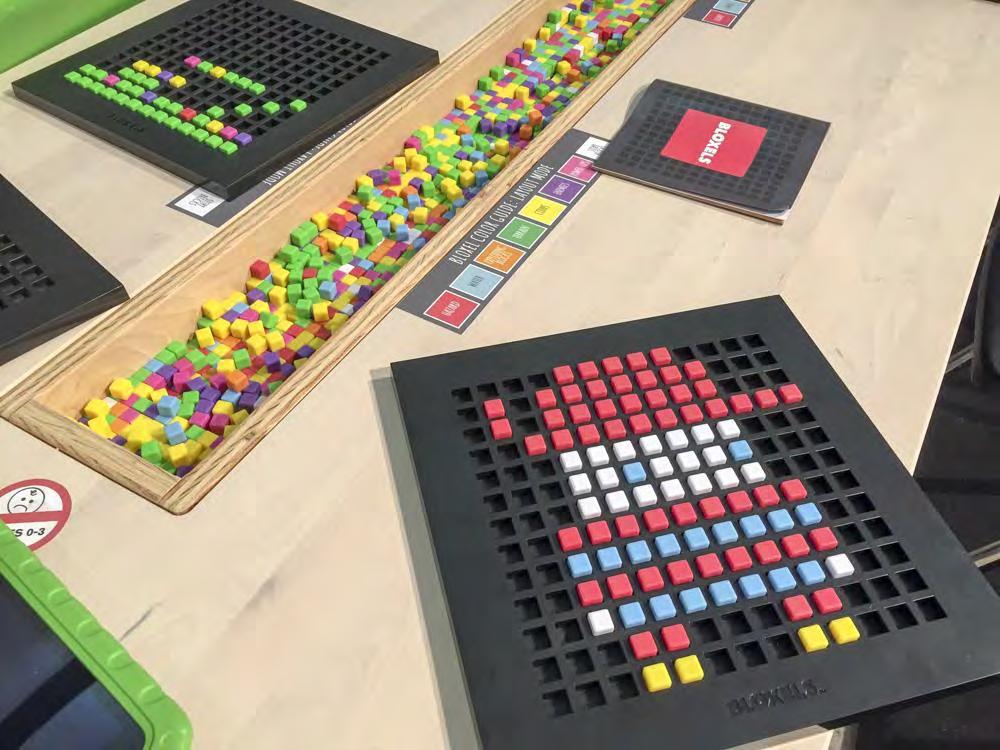 DESIGN YOUR OWN VIDEO GAME WORKSHOPS Partnered with Pixel Press to create drop-in workshops Used small, colorful plastic blocks for content creation Leveraged