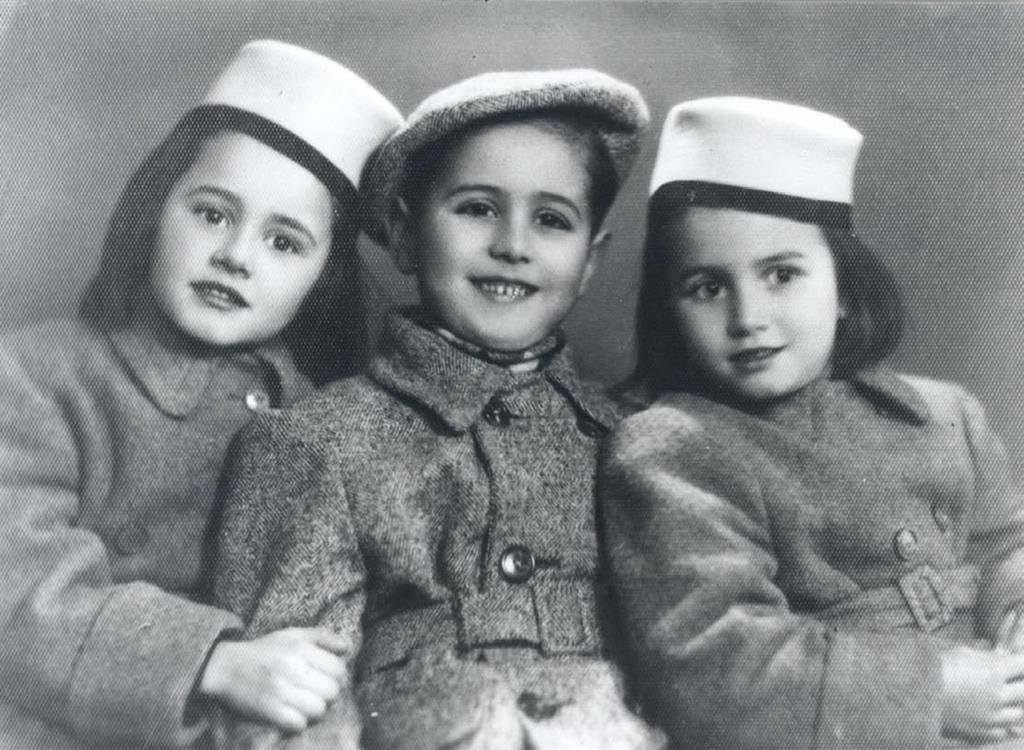 the children Sergio de Simone Sergio de Simone with his cousins Tatiana and Alessandra on his sixth