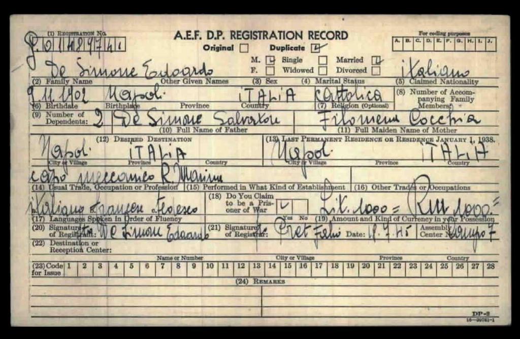 the children Sergio de Simone DP registration record for Eduardo de Simone, 1945 This index card, issued in July 1945 by the American
