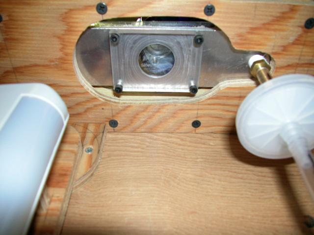Figure 1: Light rotated away from the test section. 1.2 Remove the 4 screws that hold the slide in place.
