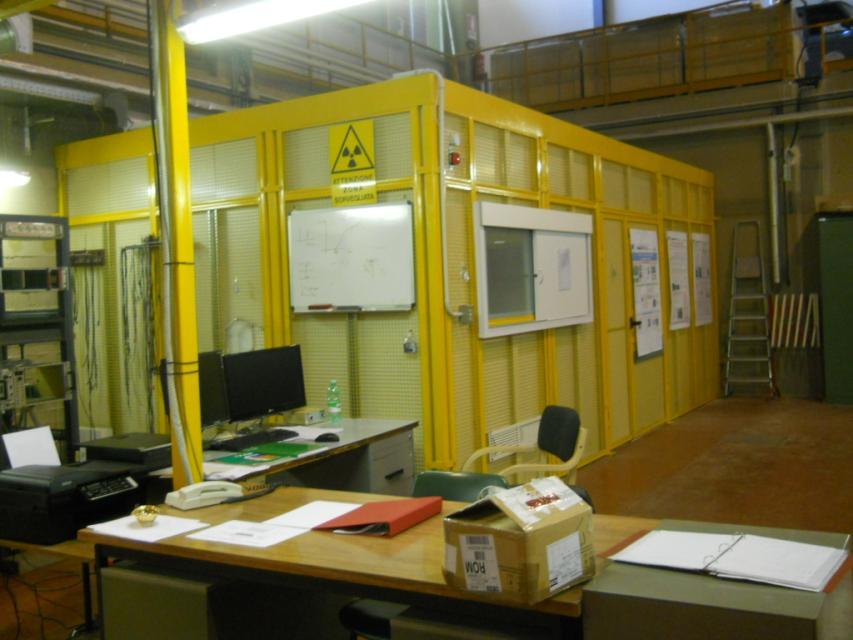 New Imaging X-ray Technique (NIXT) Laboratory in Frascati (ENEA) Fully shielded up to 120 kev Equipped for gas