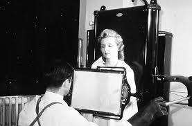 FILMS For almost a century X-ray radiographies were made with photographic films, based on gel with AgBr or AgI grains.