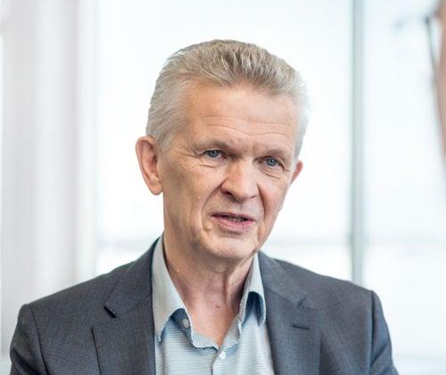 6 We understand the potential that further digitalization brings, but we will always set clear priorities and act carefully to truly seize all opportunities. DR. BERTRAM KANDZIORA Industry 4.