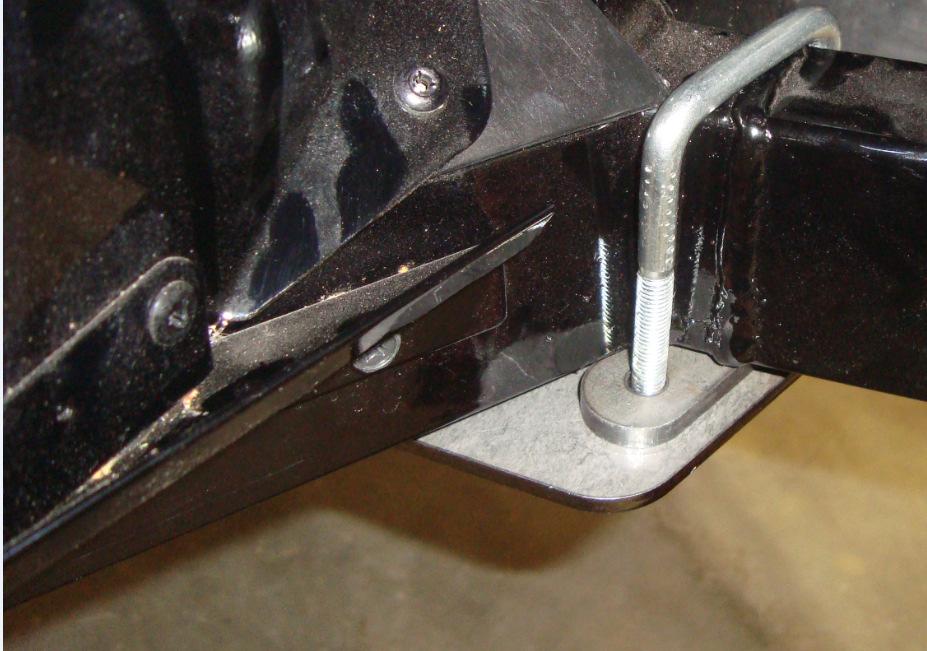 Install the Teryx Mount Plate (item #1) onto the vehicle. The u-bolts (item #2) will fit thru holes in the plate as shown. Fasten the u-bolts with the M8 locknuts, item #4.