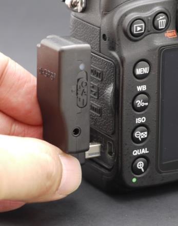 CONNECTING ECO PRO-S GPS TO CAMERA Direct connect Eco Pro-S GPS to the accessory terminal of the DSLR camera body.