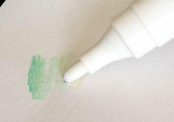 But when you draw over the stroke using the white Pitt Artist Pen, you will create a finely nuanced colour blend.