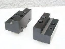 NC-Compact self centering vices Accessories RKZ-M Type 726-60 Stepped jaws SB reversible, with fixing screws 164864 set 50 50 20 164844 set 70 70 25 161831 set 92 92 32 162631 set 125 125 40 Type