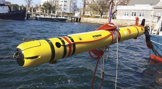Since it is self-propelled, an AUV can operate in the presence of currents, following any predetermined course. IRAP system during a dockside dip test.